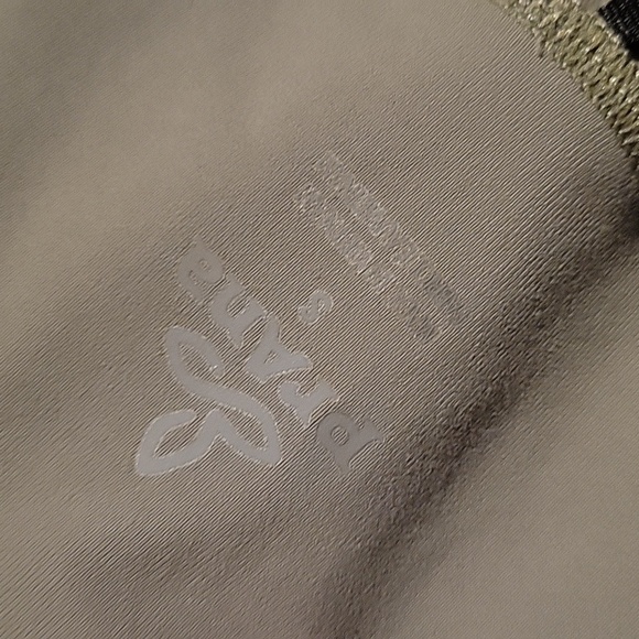 prAna Transform Leggings - Picture 4 of 4